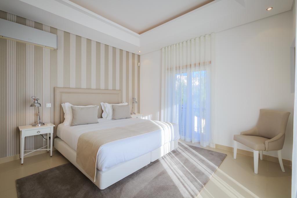 Hotel The Crest Almancil Zimmer foto